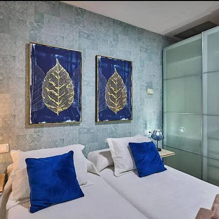2prior 5 -plaza Mayor -by Victoria Apartment