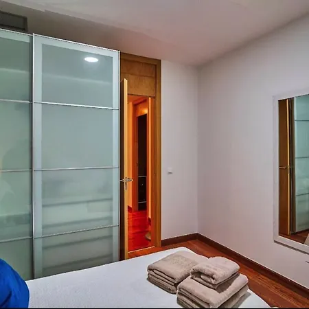 2prior 5 -plaza Mayor -by Victoria Apartment *